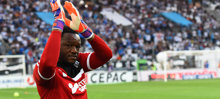 Steve Mandanda - 10.05.2015 - Marseille / Monaco - 36eme journee de Ligue 1 Photo : Alexandre Dimou / Icon Sport