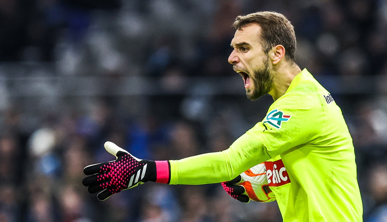 Pau Lopez sort le gros match au bon moment ! thumbnail