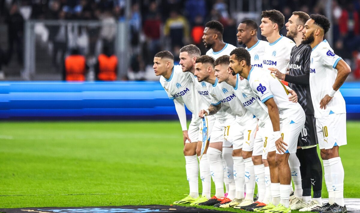 Le onze de départ de l'Olympique de Marseille sur la pelouse du stade vélodrome