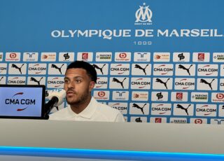 CJ Egan-Riley joueur de l'Olympique de Marseille